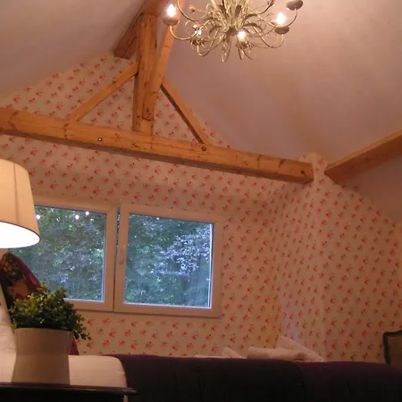 Petit Chateau Les Tourelles