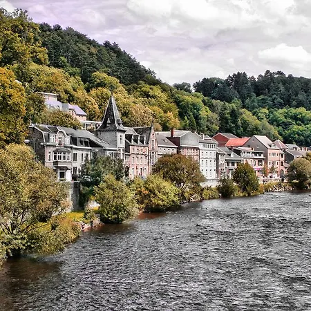 Petit Chateau Les Tourelles ベッド・アンド・ブレックファスト Rivage